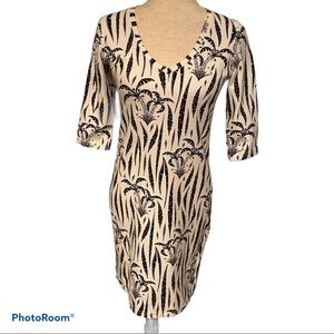 GOVANGO DRESS MINI SHEATH V-NECK WHITE BLACK PALM PRINT SIZE S